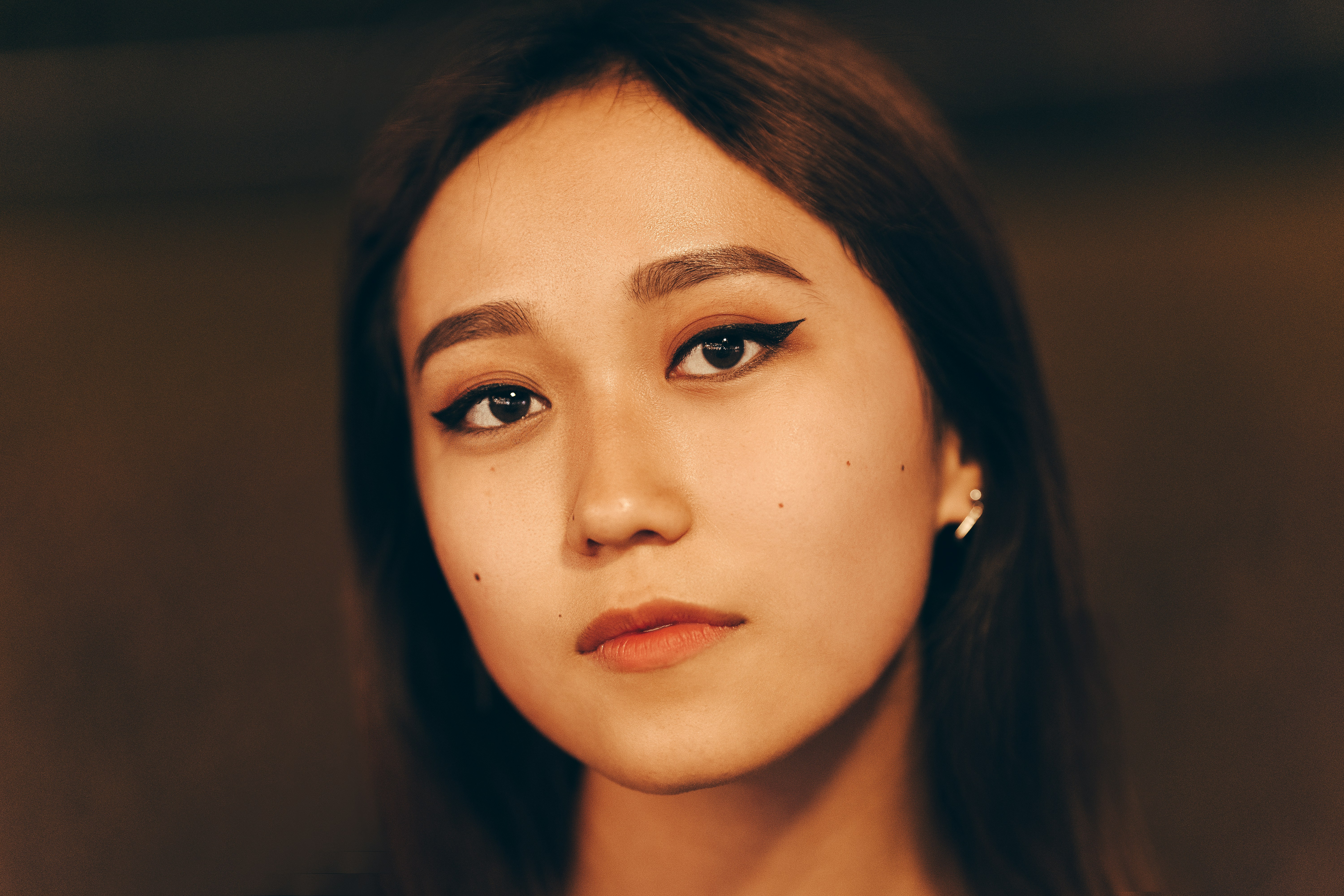 입안 볼 안쪽에 발생한 아프타성 구내염의 모습